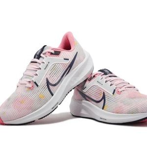 Nike W Air Zoom Pegasus 40 Flower Power PinkNavy 08 Footwear B Width size 8